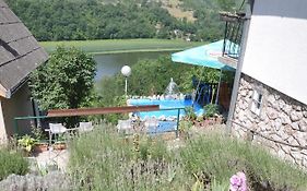 Vila Lena